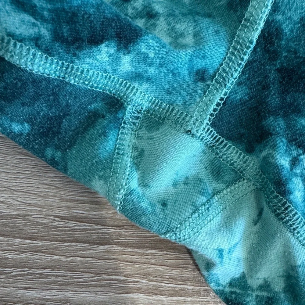 Old Navy Active PowerChill Green Tie Dye Leggings and Sports Bra Set Womens L